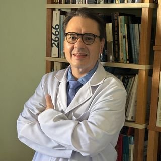 Dr. Alex Carvalho Faria