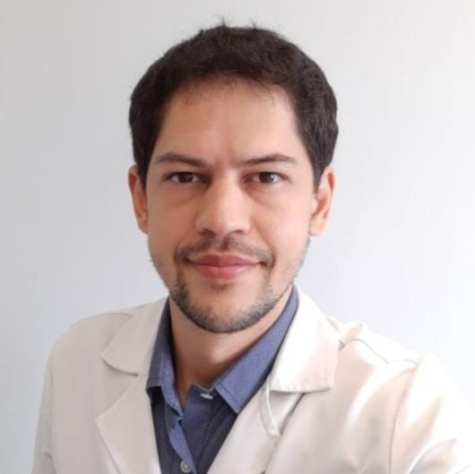 Dr. Bruno Couto Moreira