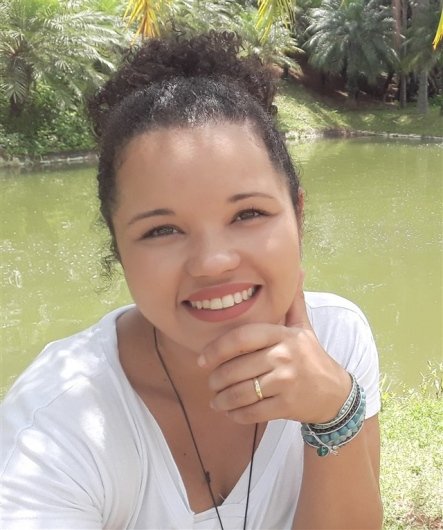 Prof. Pollyanna Assis