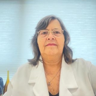 Dra. Lilian da Costa dos Santos Mesquita