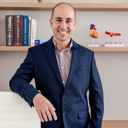 Dr. Lucas Antony