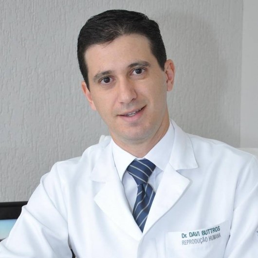 Dr. Davi Buttros