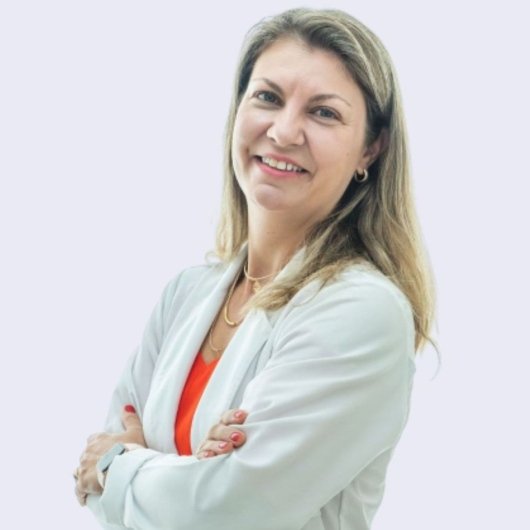 Dra. Karina de Almeida Zöld