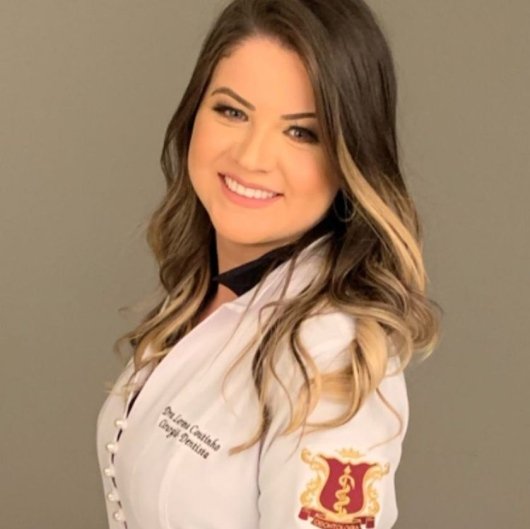 Dra. Lorena Coutinho