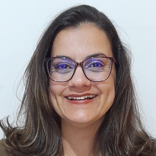 Carolina Nascimento Luguetti de Lima