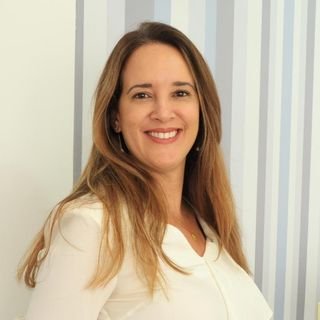 Dra. Andrea Volta Brotas