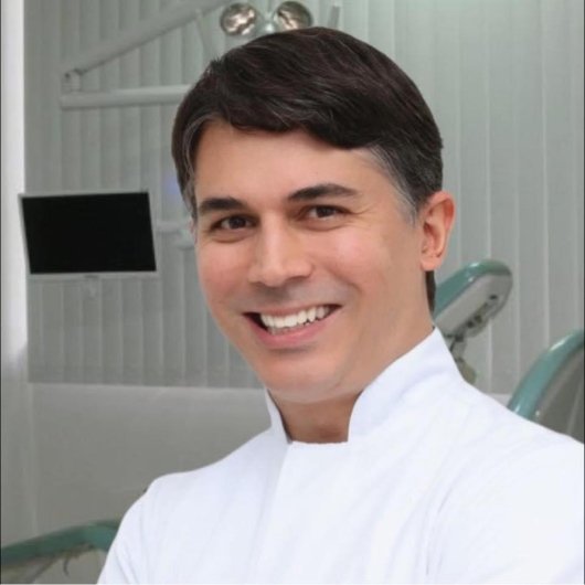 Dr. Ailton de Oliveira Neto