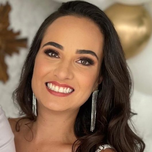Maíra Carvalho