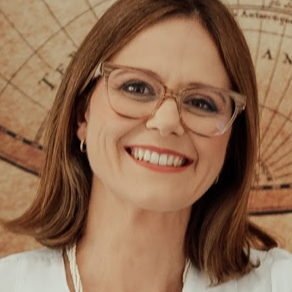 Dra. Carla Manzoni Salgado