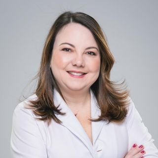 Dra. Ana Carolina Moreira Ramiro