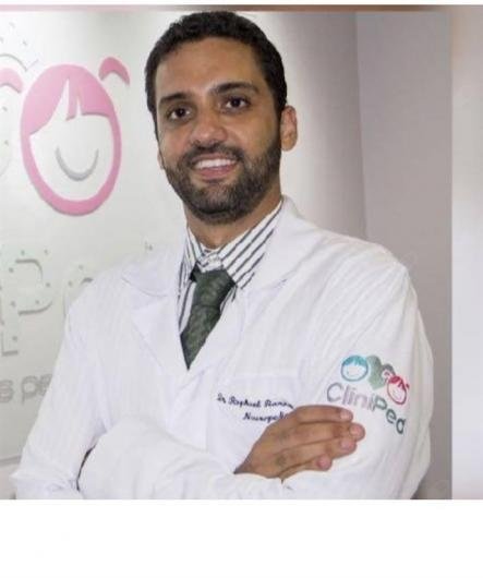 Dr. Raphael Rangel Almeida