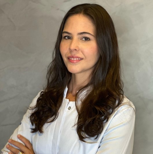 Dra. Priscila Valente