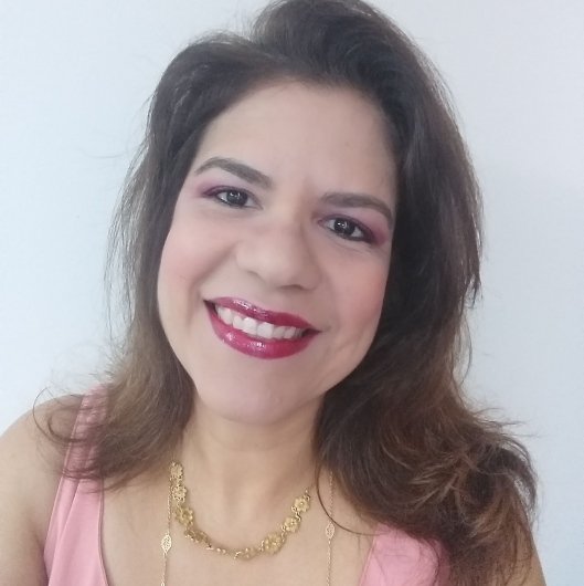 Dra. Isabela Pires Borba