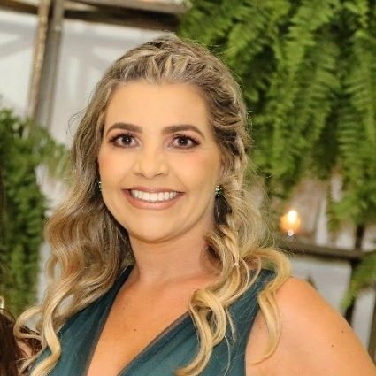 Dra. Gisele Marise Vieira
