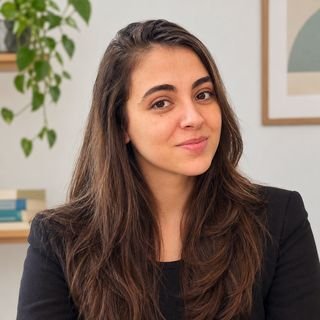 Dra. Mélany Silveira