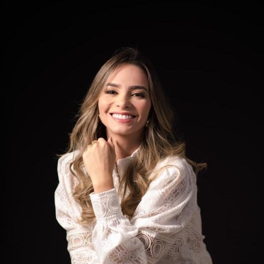 Dra. Larissa Vieira Pinto Coelho