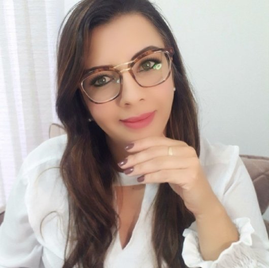 Dra. Fernanda Christina Barreto Ribeiro