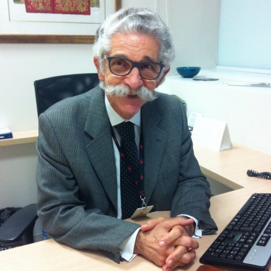 Dr. Abram Topczewski