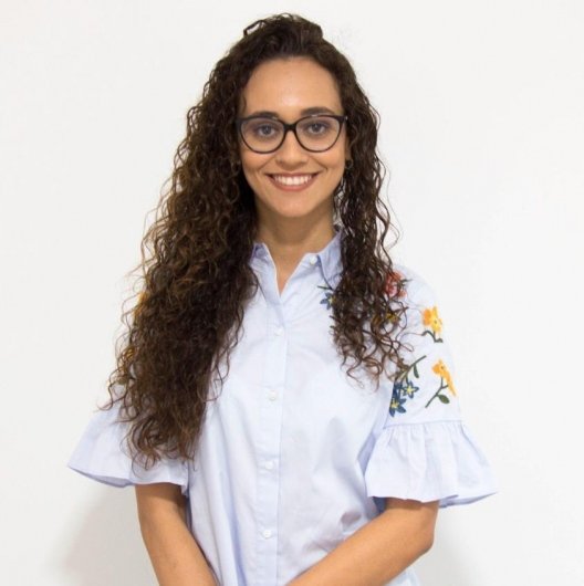 Dra. Naíla Cunha
