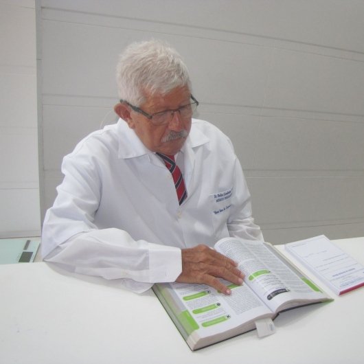 Dr. Pedro Cavalheiro Bastos