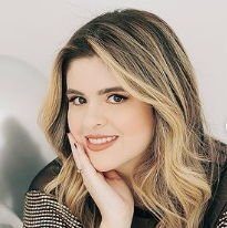 Dra. Amanda Carvalho Alves