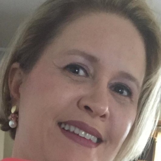 Dra. Cristiane Palagi Neves De Oliveira