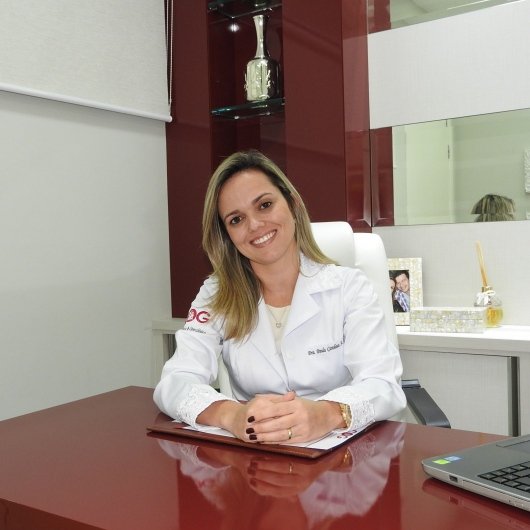 Dra. Paula Crispim