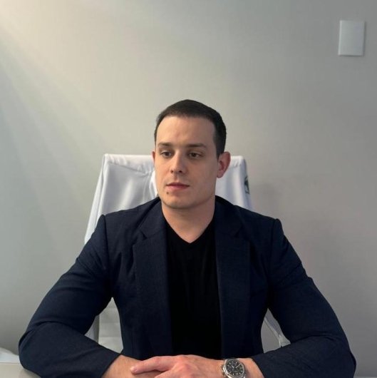 Dr. Thiago Padilha Gaino