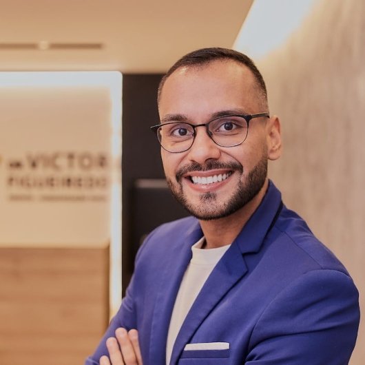 Dr. Victor Figueiredo Resende