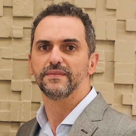 Dr. Bruno Ribeiro Cannizzaro