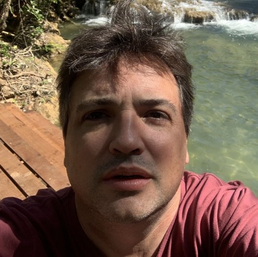 Dr. Adriano Campos Faro
