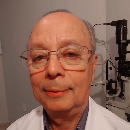 Dr. Mario Santos