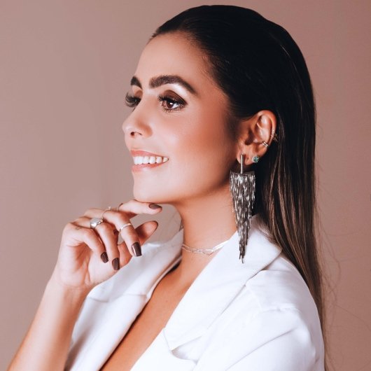 Dra. Sabrina Fernandes