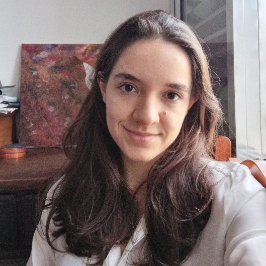 Dra. Klára Kapronezai