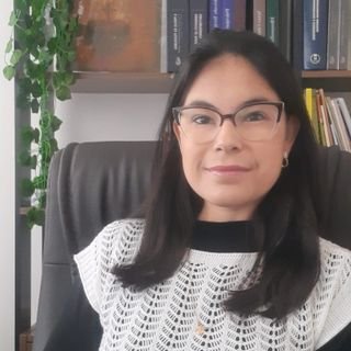 Dra. Graziele Lima