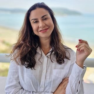 Dra. Daniela Ferreira