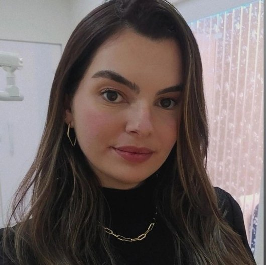 Dra. Fernanda Balonecker