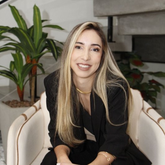 Dra. Gabriela Nunes