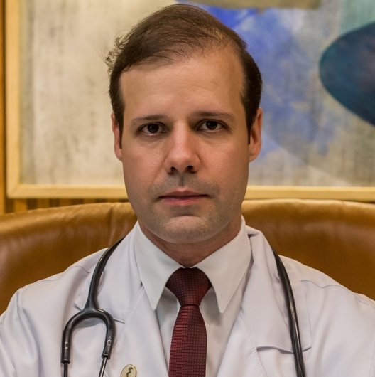 Dr. Marco Elísio
