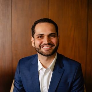 Dr. Gustavo Duarte