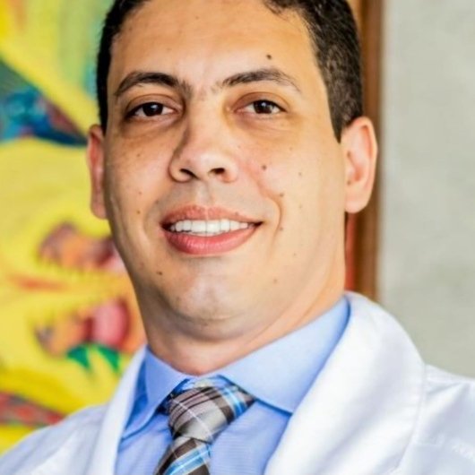 Dr. Elson José de Almeida Júnior