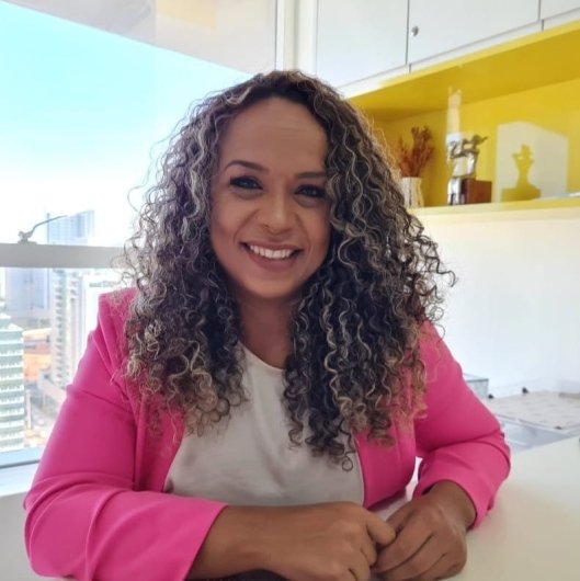 Dra. Amanda Oliveira