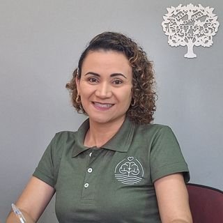 Dra. Léia das Neves Pereira
