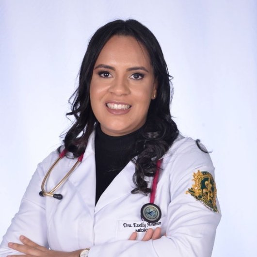 Dra. Evelly Cerqueira de Amorim Paixao