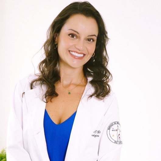 Dra. Lorena Ferreira Morais