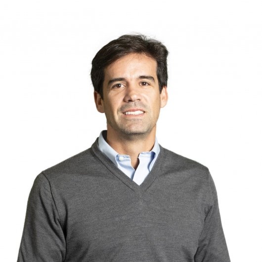 Dr. Roberto Souto