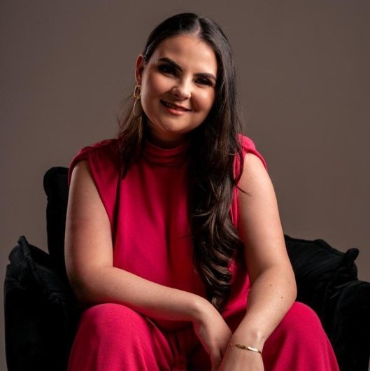 Dra. Fernanda Luiza de Almeida Barbosa