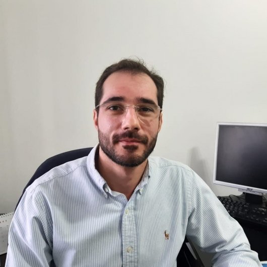 Dr. Leonardo Chaves Queiroz