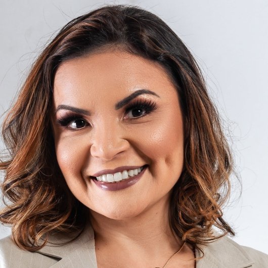 Dra. Cristiane Cordeiro