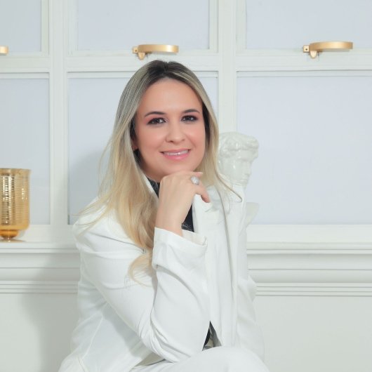 Dra. Isabella Cardoso da Mota